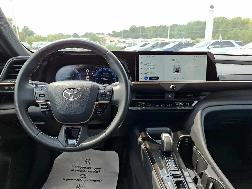 Used 2025 Black Toyota  image 27