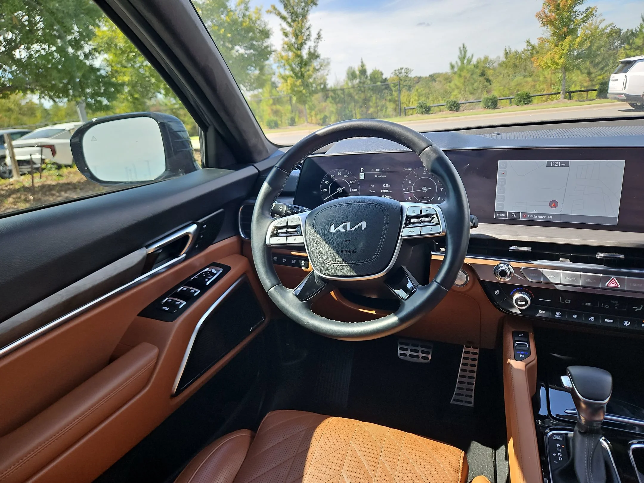 Used 2025 Panthera Metal Kia SX-Prestige X-Line image 9