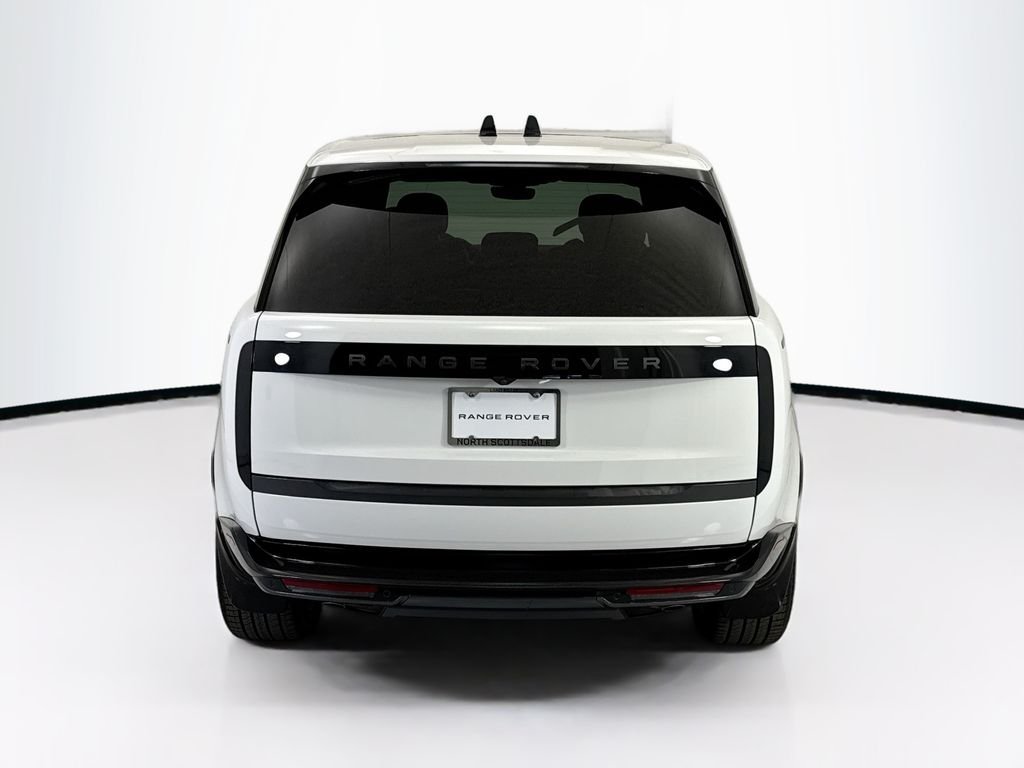 New 2026 Fuji White LAND ROVER SE LWB 7-Seats / V8 image 6