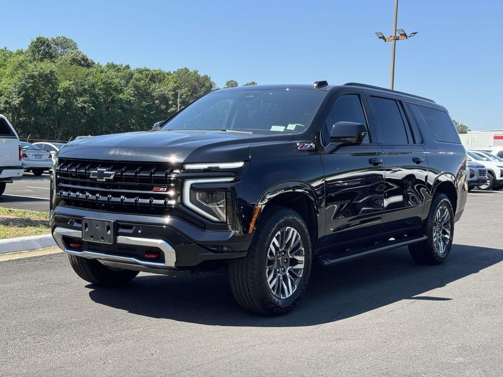 Used 2025 Black Chevrolet Z71 image 25