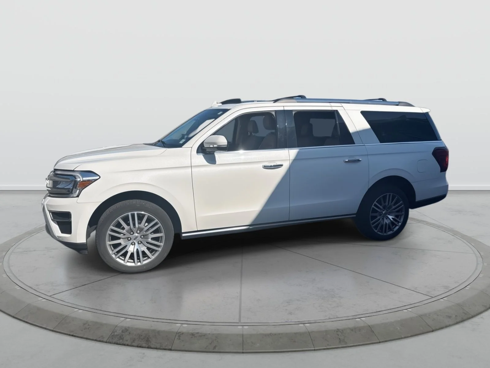 2022 Ford Expedition Limited - Photo 4