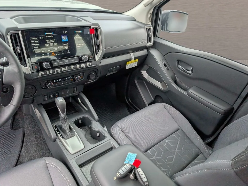 New 2026 Glacier White Nissan Crew Cab SV image 18