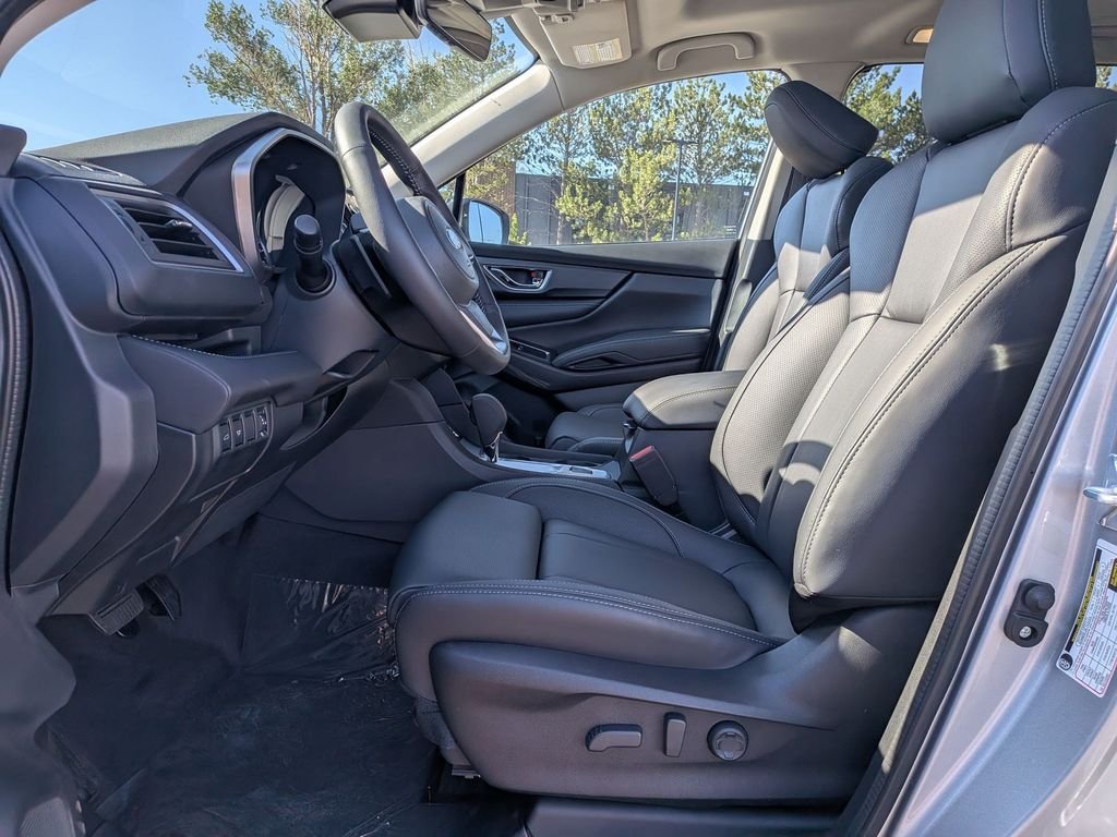 New 2026 Ice Silver Metallic Subaru Limited image 16