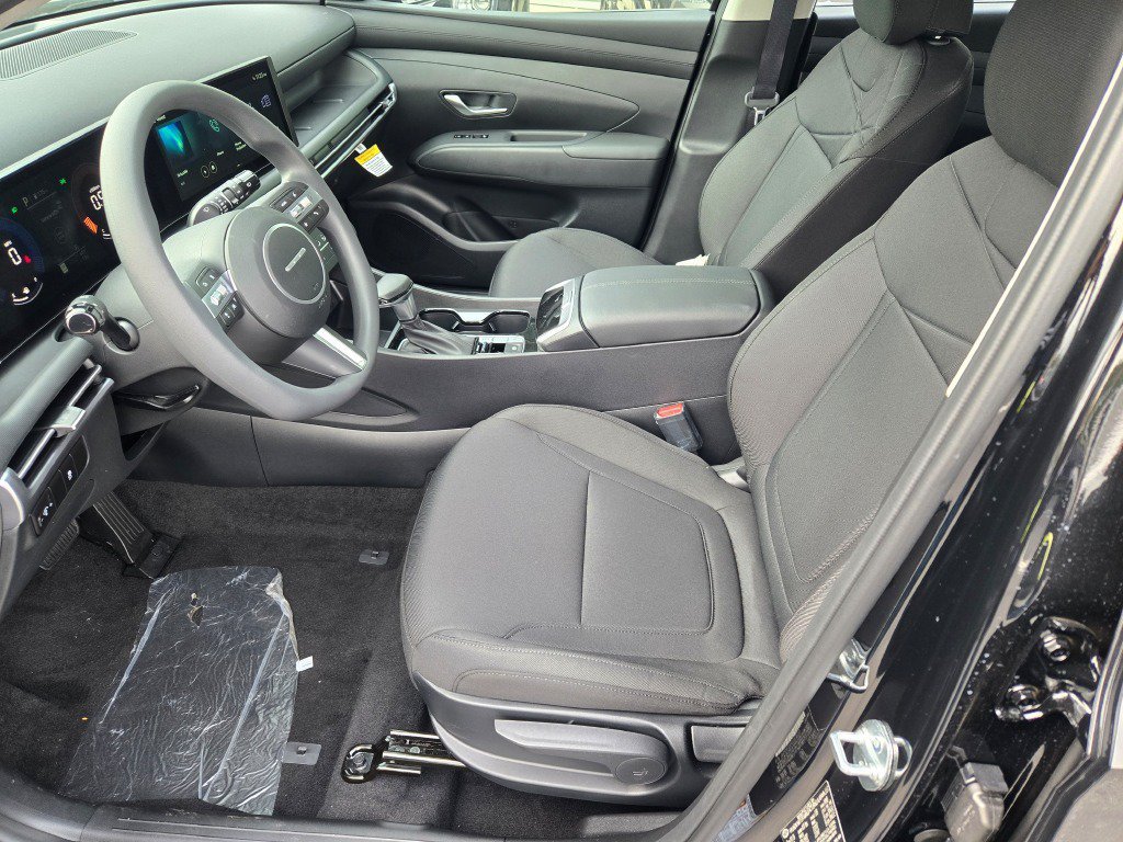 New 2026 Phantom Black Hyundai SE image 18
