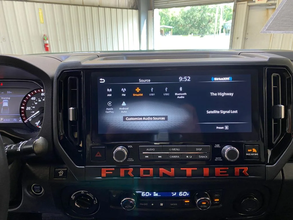 Used 2025 Green Nissan PRO-4X image 39