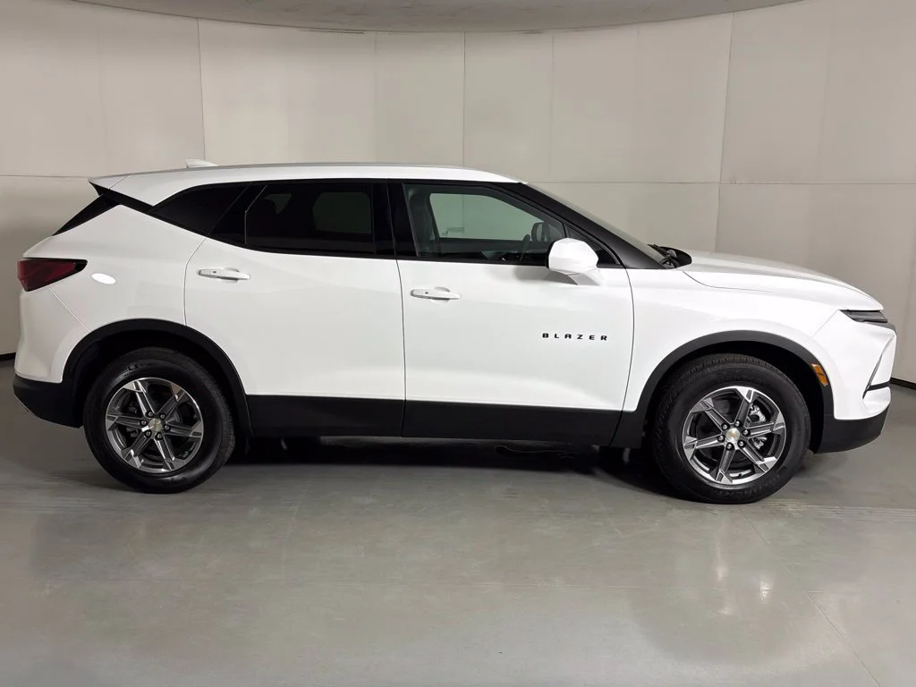 Certified Used 2026 Summit White Chevrolet 2LT image 11
