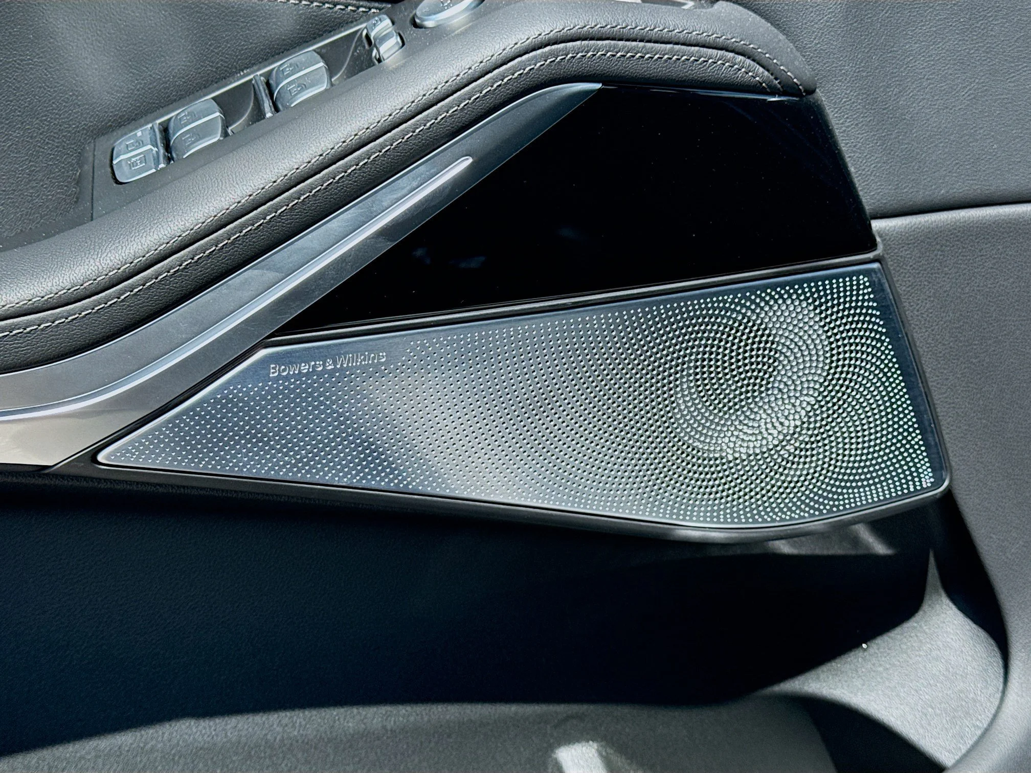 New 2026 Skyscraper Grey Metallic BMW ALPINA XB7 image 26