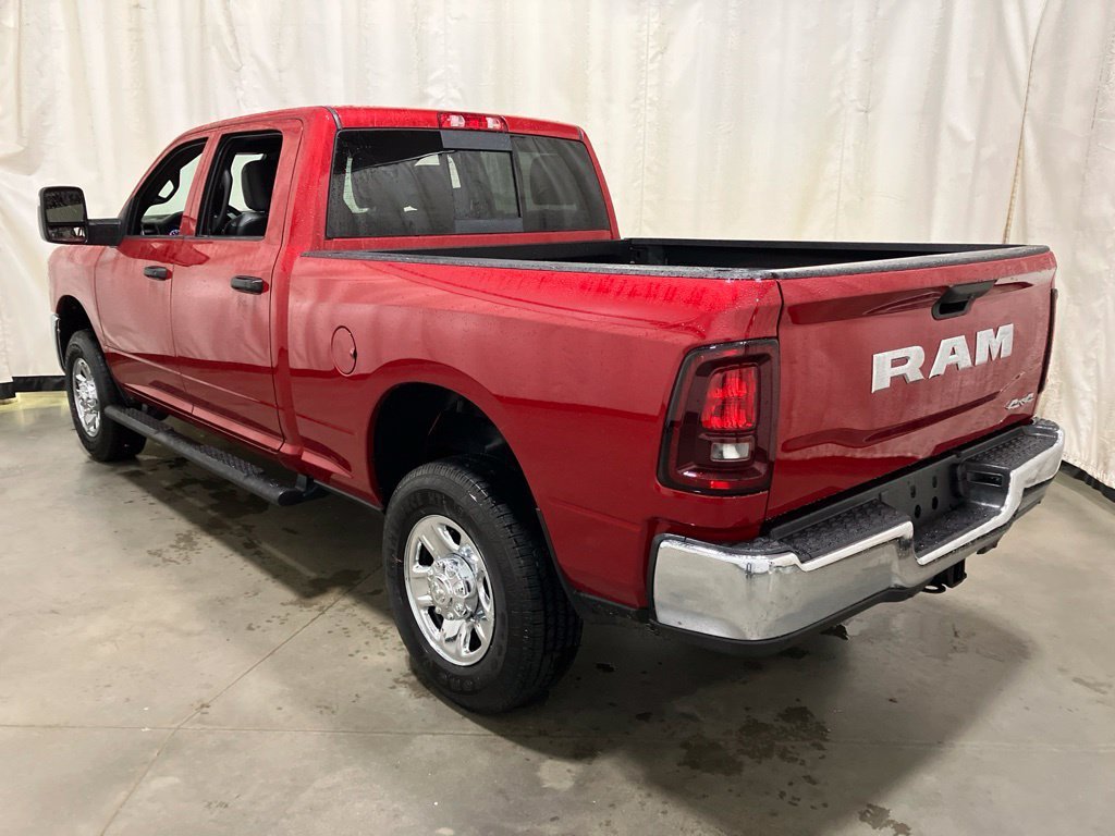 New 2026 Molten Red Pearl-Coat Exterior Paint RAM Tradesman image 24
