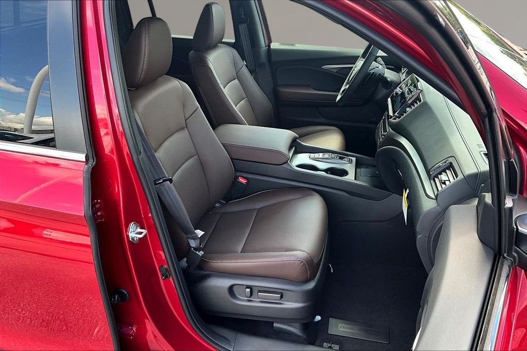 New 2026 Radiant Red Metallic II Honda RTL image 10