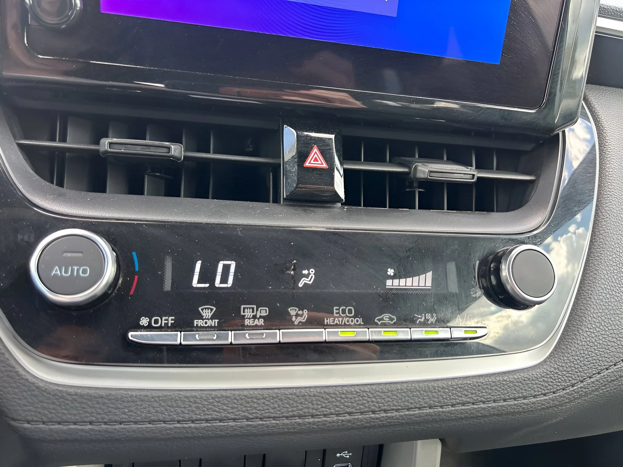 Certified Used 2023 Silver Toyota Hybrid SE image 28