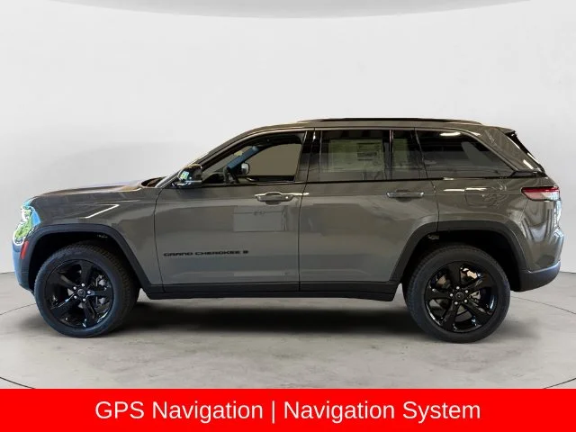New 2027 Gray Jeep Limited image 2