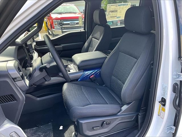 New 2026 Oxford White Ford XLT image 10
