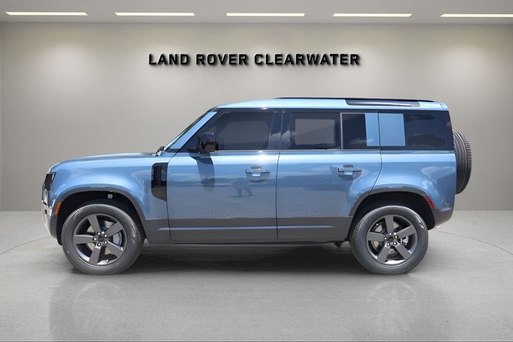 New 2026 Tasman Blue Land Rover S image 2