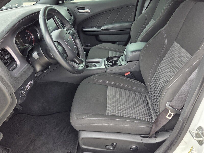 Certified Used 2023 White DODGE SXT RWD image 10