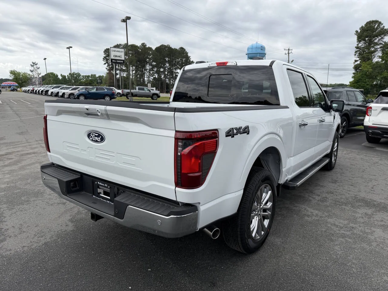 New 2026 Oxford White Ford XLT image 18