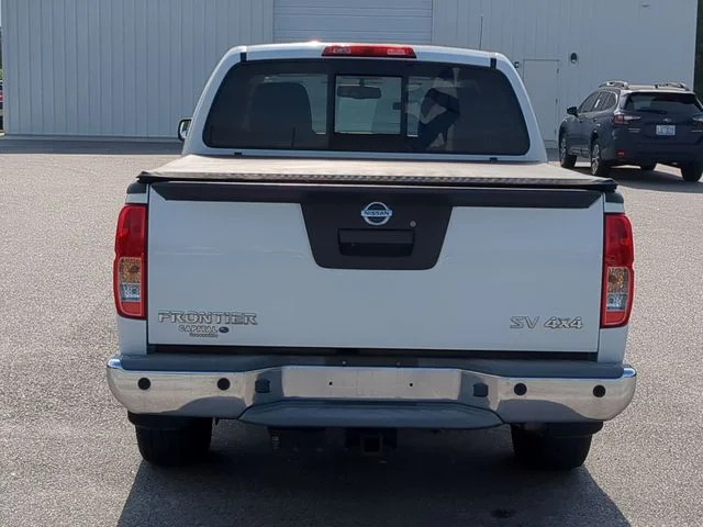 Used 2016 White Nissan SV image 4