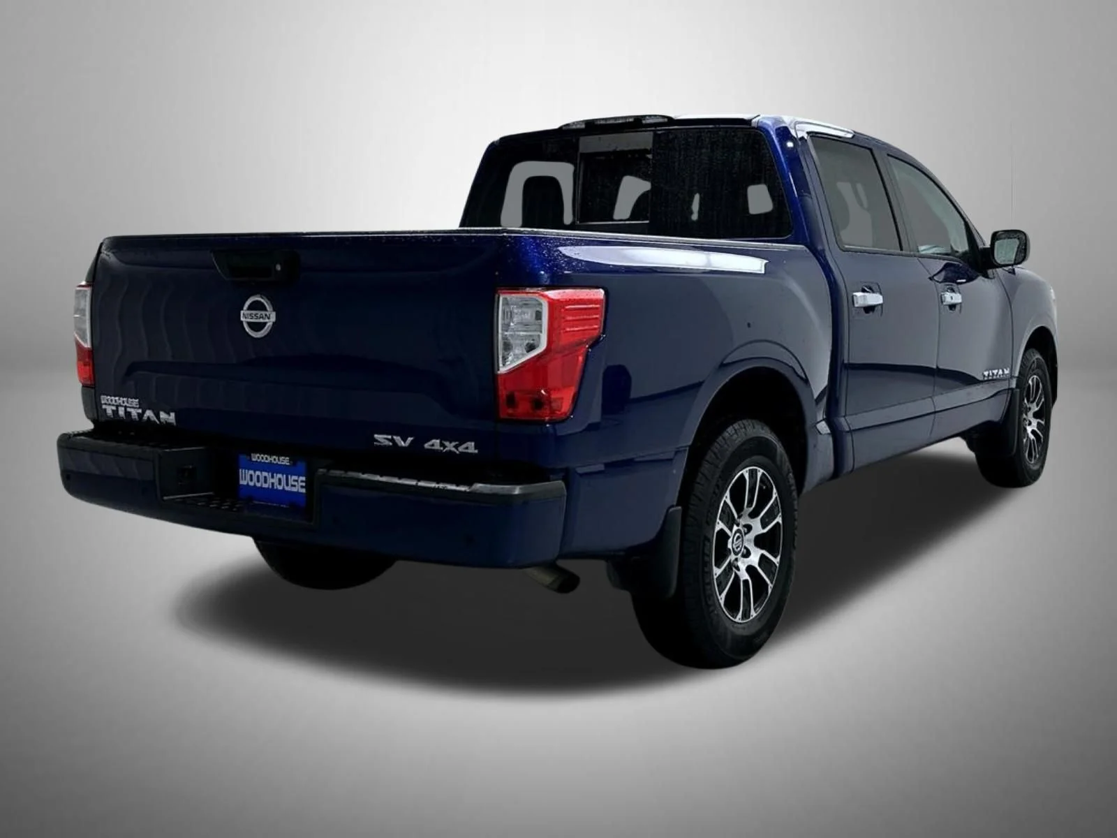 Used 2021 Blue Nissan SV image 5