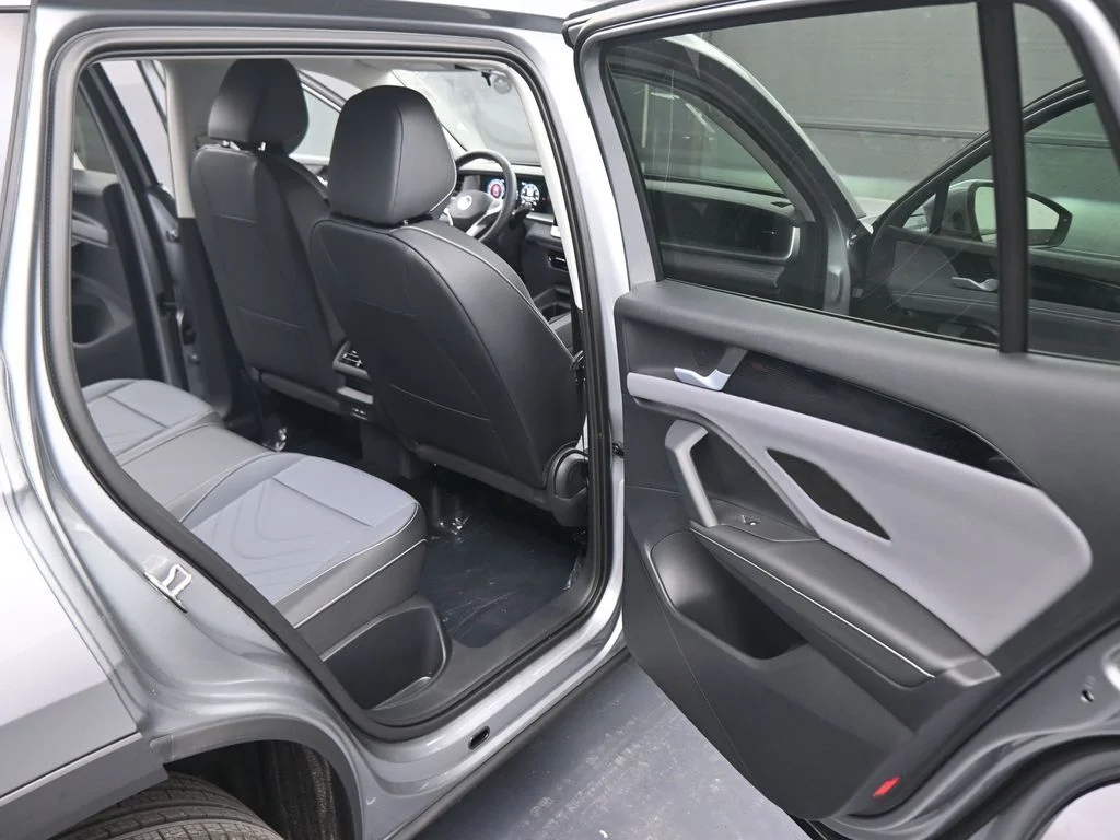 New 2026  Volkswagen 2.0T SE image 42
