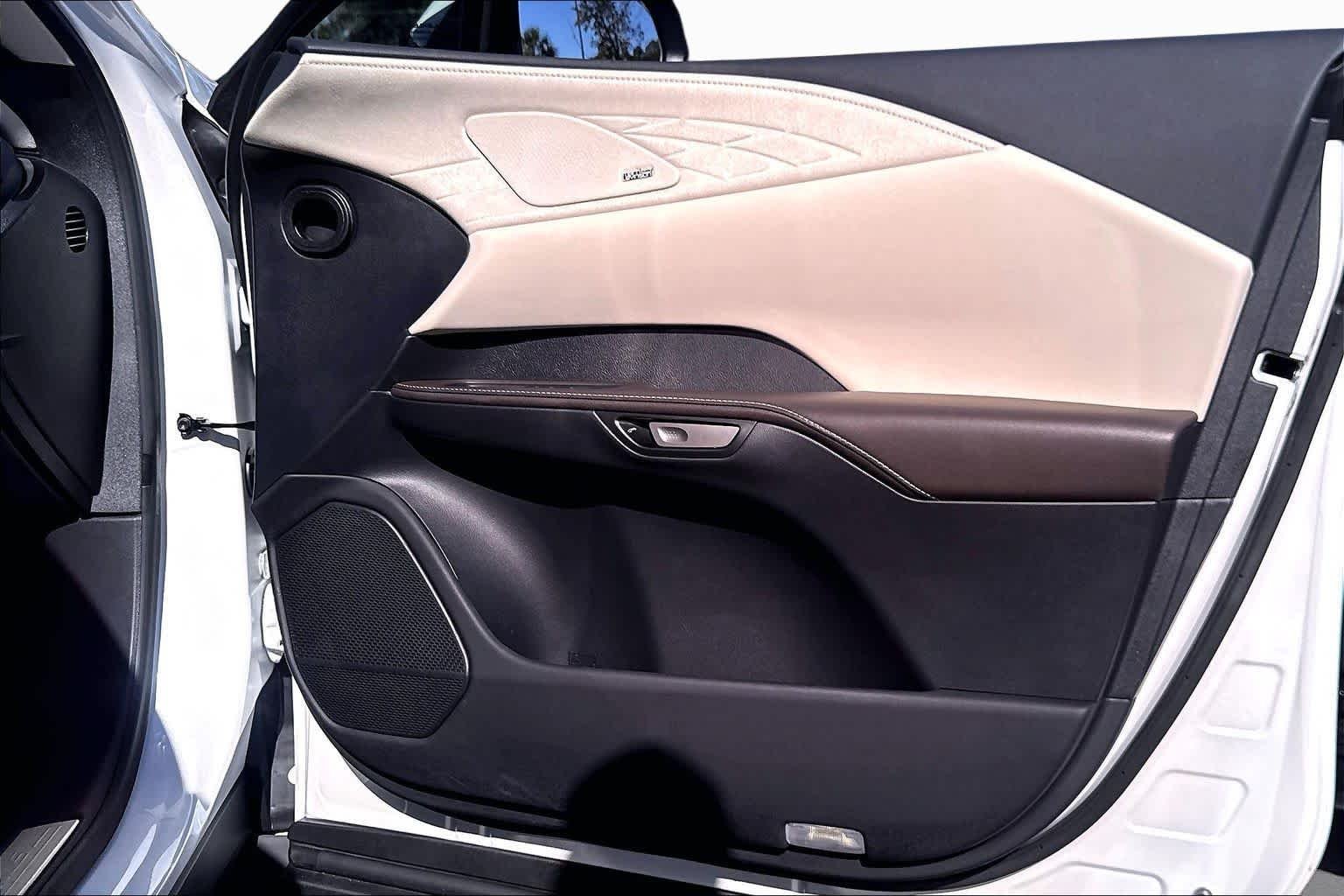 Used 2024 Eminent White Pearl Lexus Luxury image 22