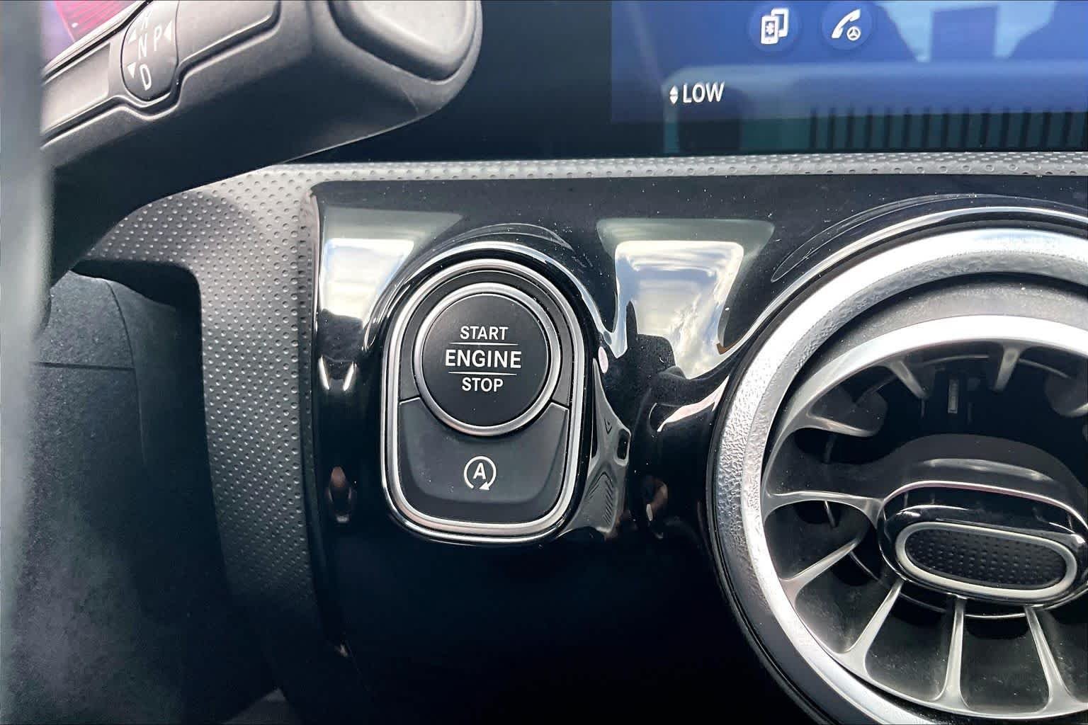 Used 2025 Polar White Mercedes-Benz CLA 250 image 35