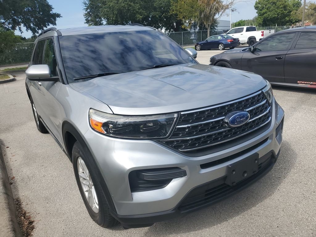 Used 2020 Silver Ford XLT image 1