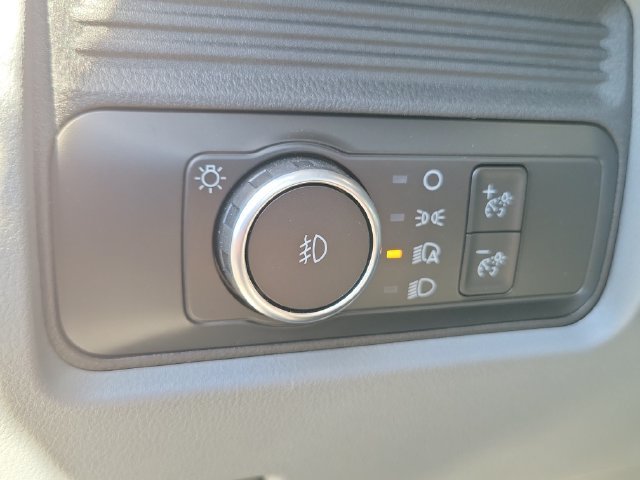 New 2026 Oxford White Ford F-600® XL image 17
