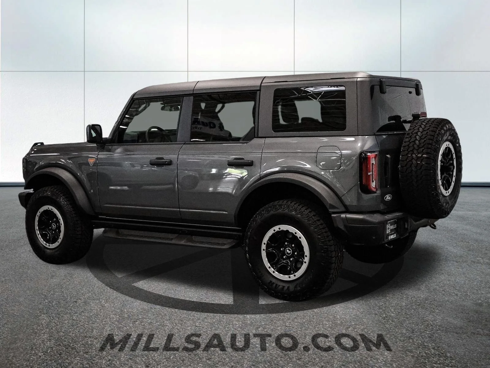 Used 2026 Carbonized Gray Metallic Ford Badlands® image 4