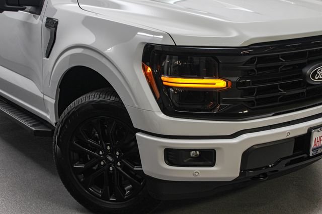 New 2026 White Ford XLT image 2