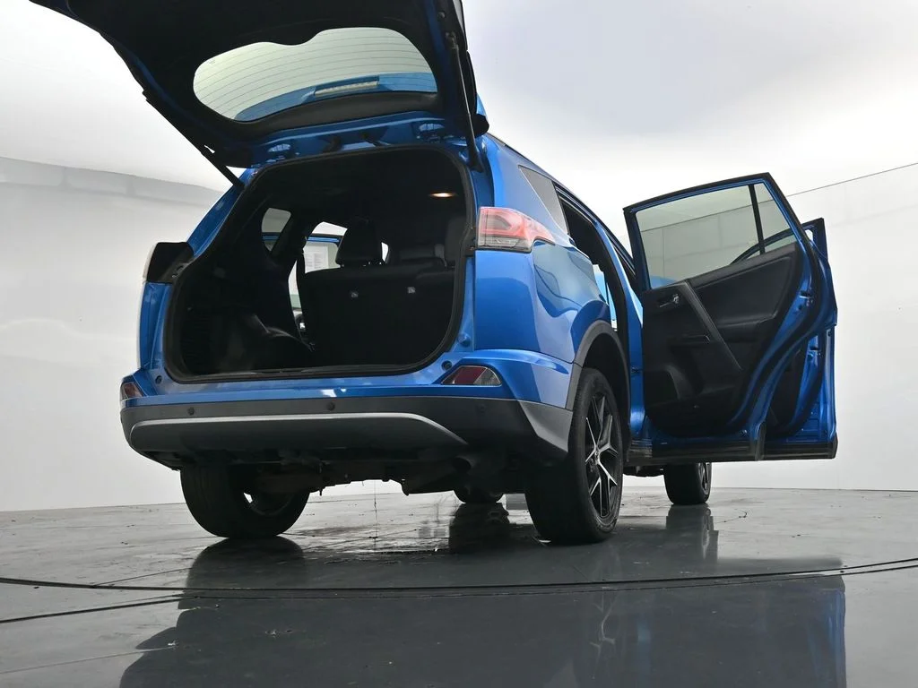 Used 2017 Blue Toyota SE image 29