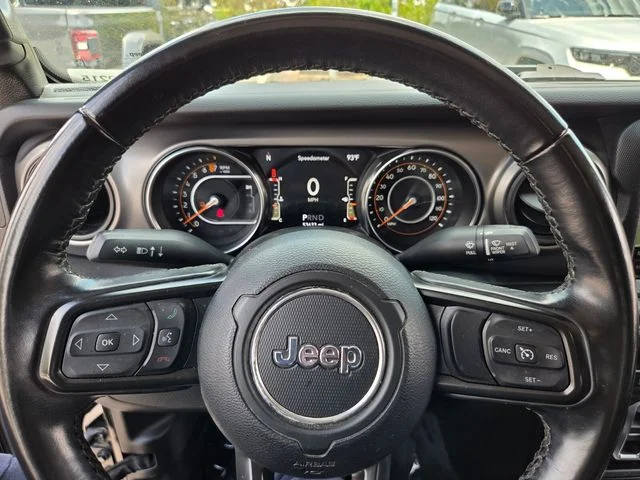 Used 2022 Black Jeep Willys image 25