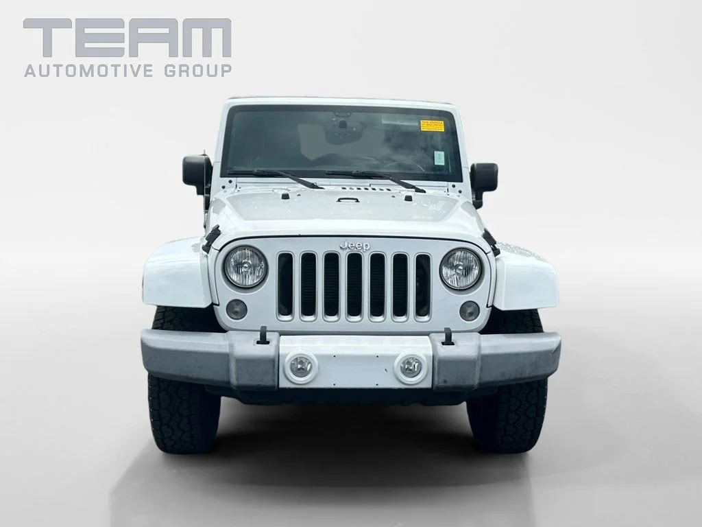 Used 2016 White Jeep Sahara image 2