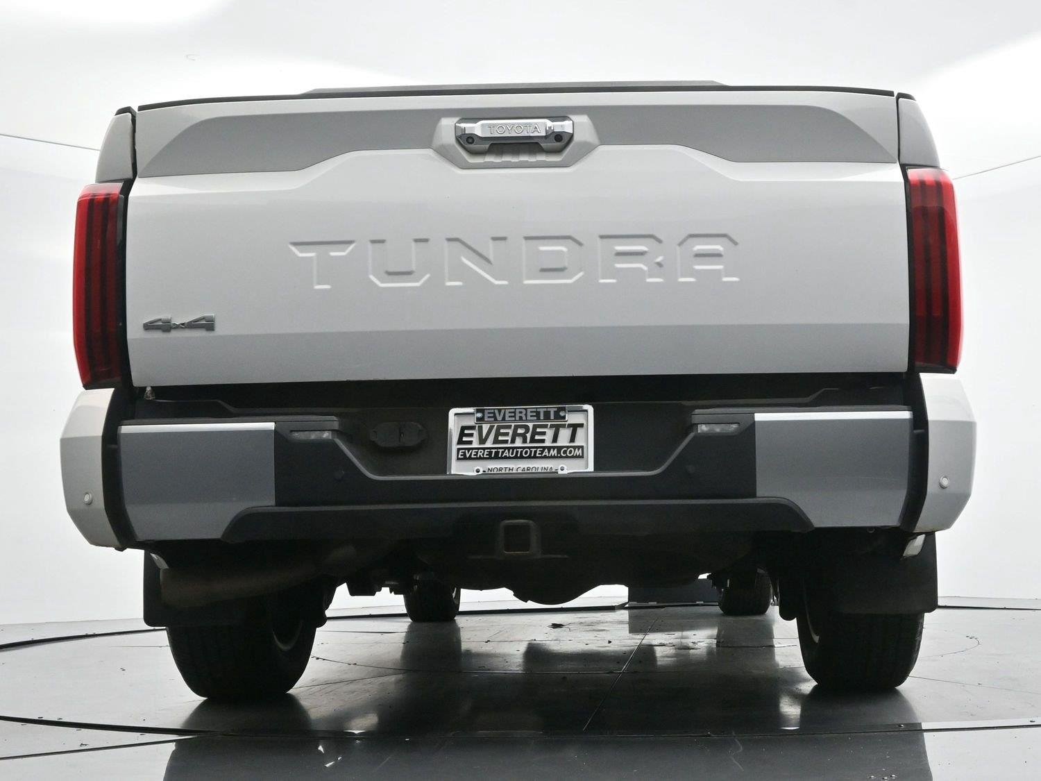 Used 2023 Ice Cap Toyota Limited image 51