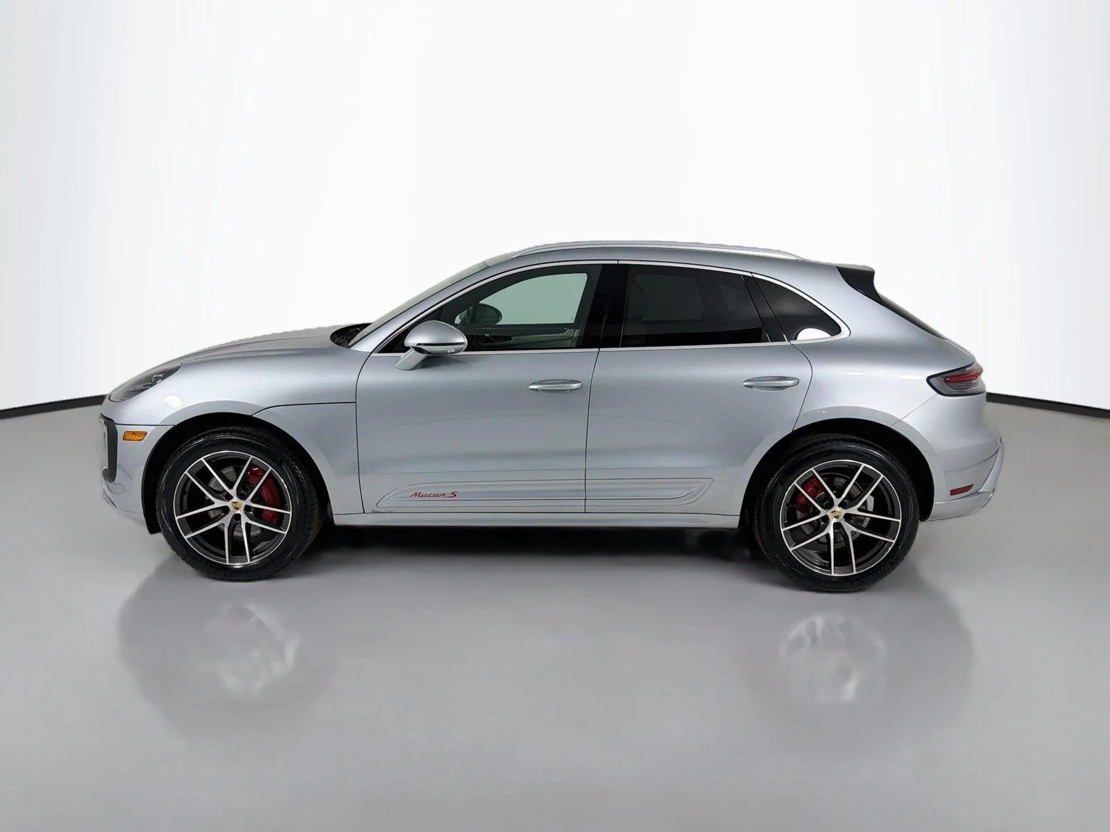 Certified Used 2023 Dolomite Silver Metallic Porsche S image 2