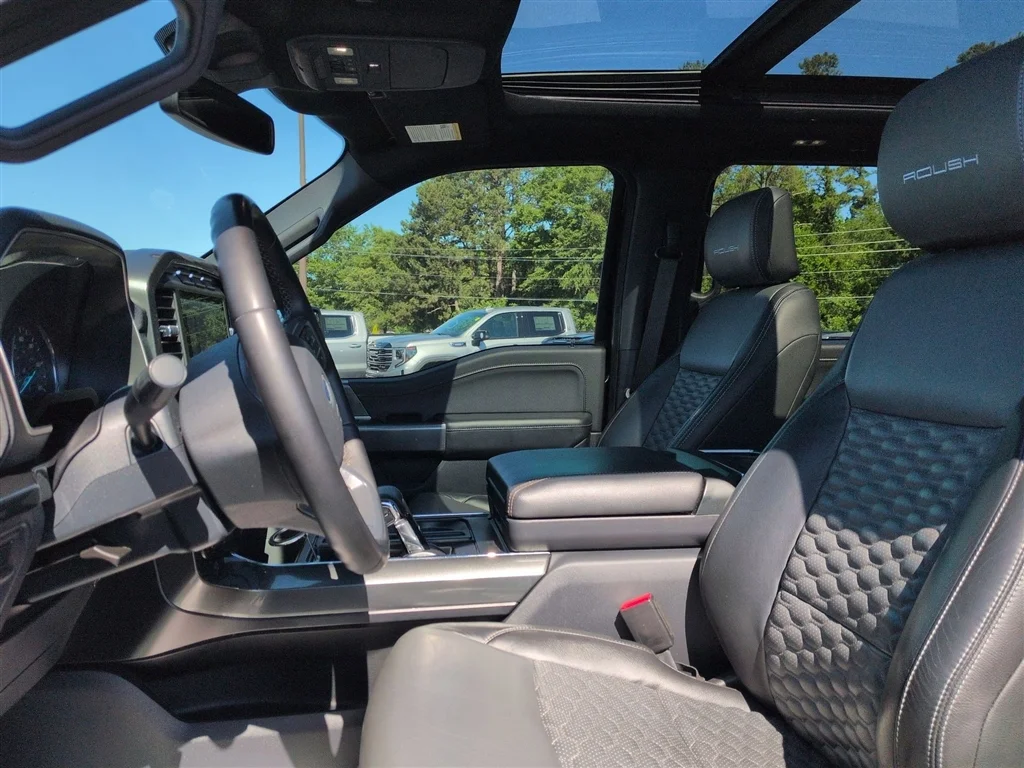 Used 2023 Black Ford XLT image 20