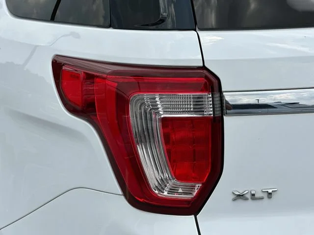 Used 2019 Oxford White Ford XLT image 28