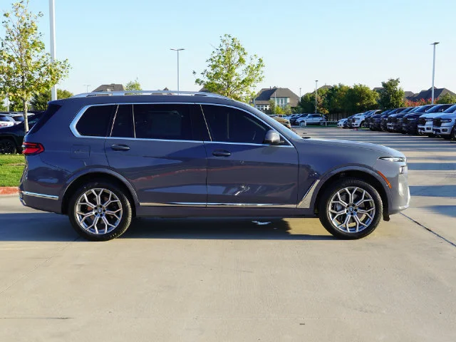 Used 2024 Brown BMW xDrive40i image 15
