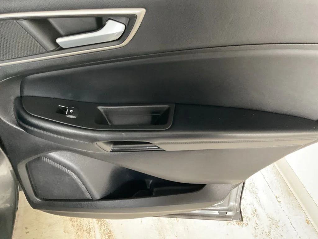 Used 2022 Gray Metallic Ford SEL image 18