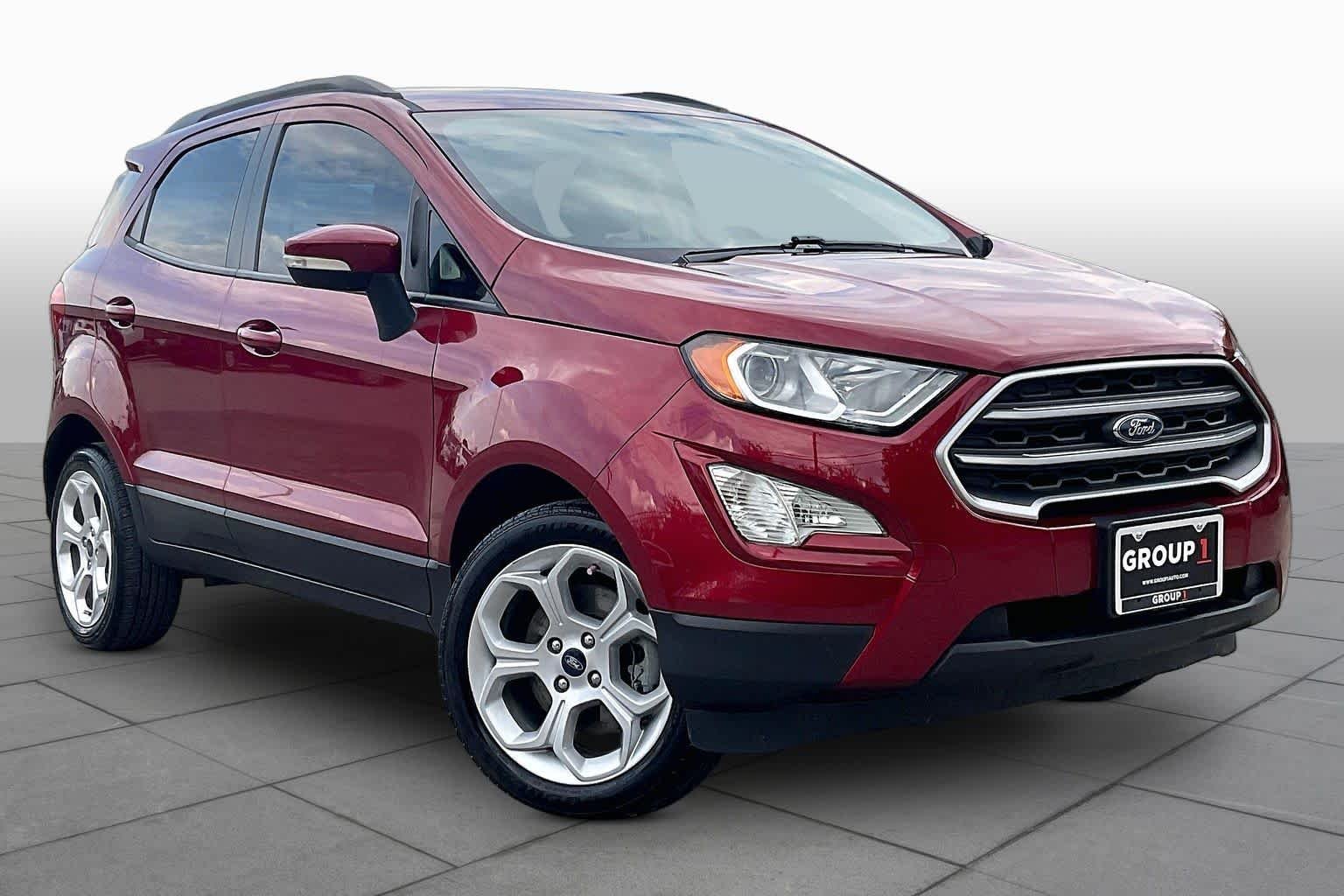 Used 2021 Ruby Red Metallic Tinted Clearcoat Ford SE image 2