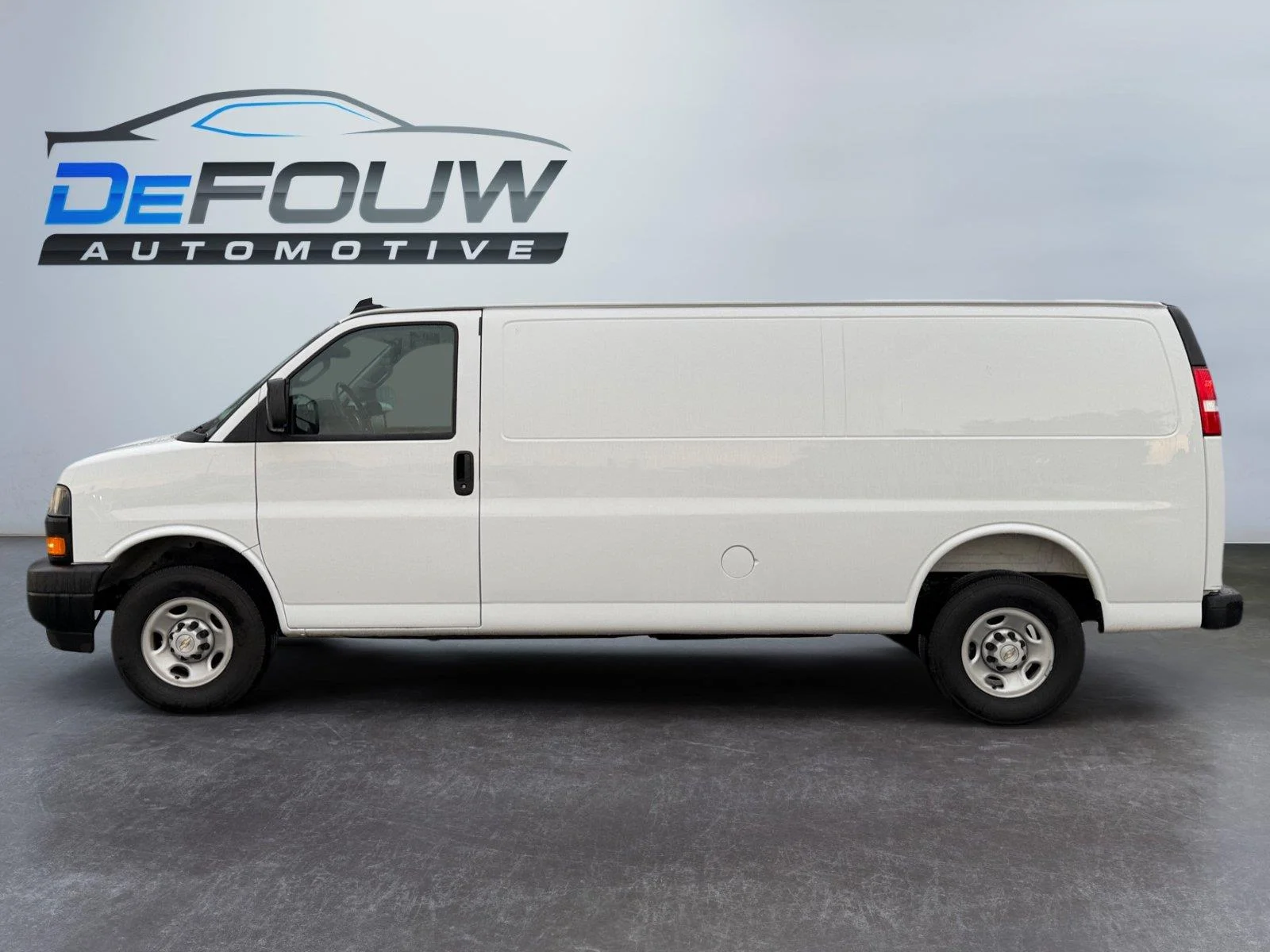 Used 2025 Summit White Chevrolet Extended Cargo Van image 6