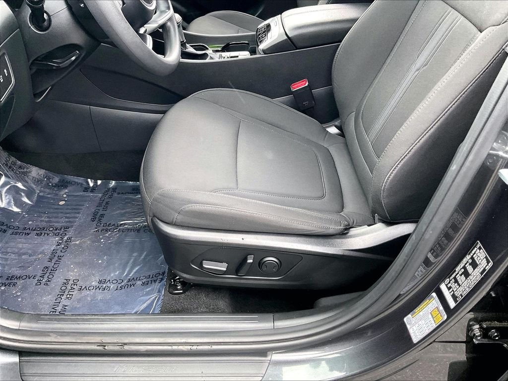 Used 2023 Portofino Gray Hyundai SEL image 33