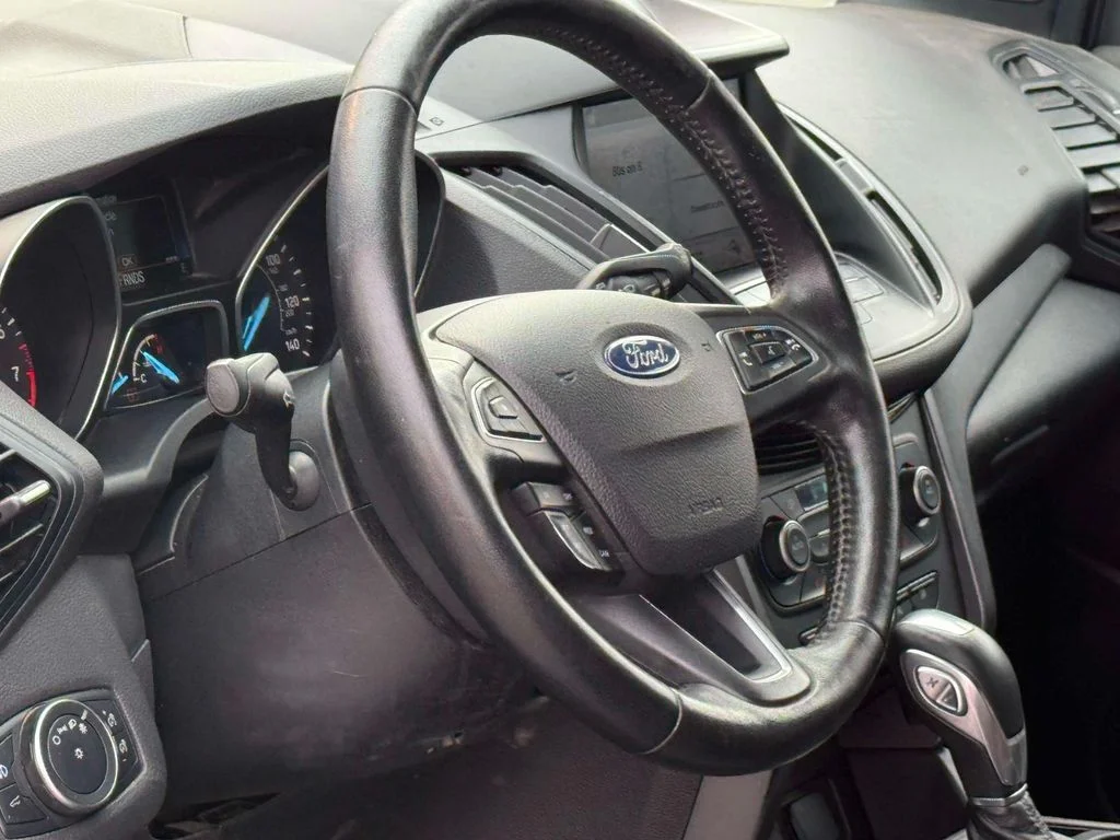 Used 2019 Blue Ford SEL image 3