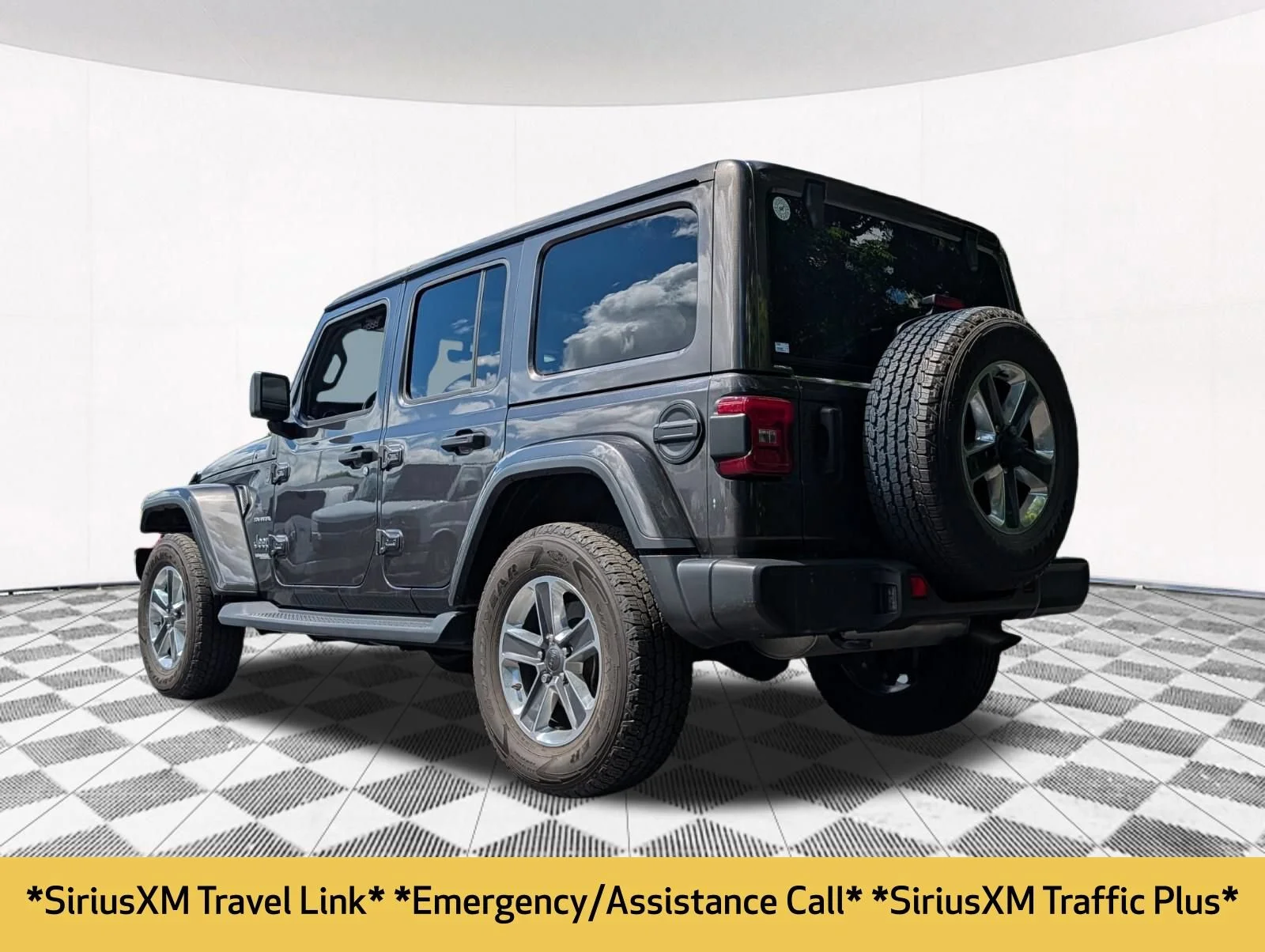 Used 2021 Gray Jeep Sahara 4x4 image 14