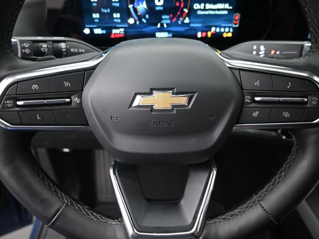 Used 2025 Blue Chevrolet LT image 17