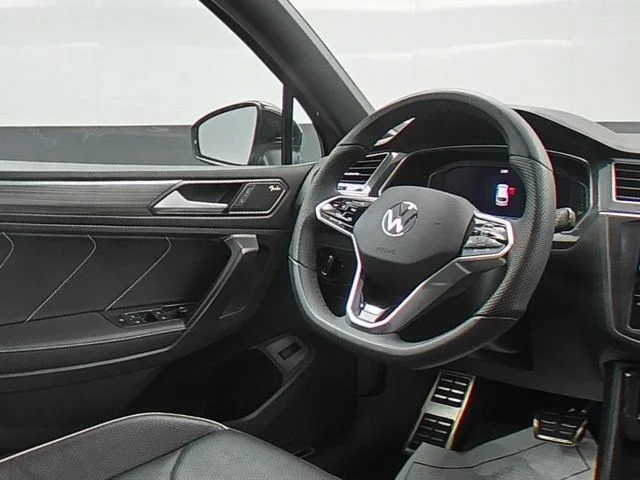 Used 2022 Black Volkswagen 2.0T SEL R-Line image 35
