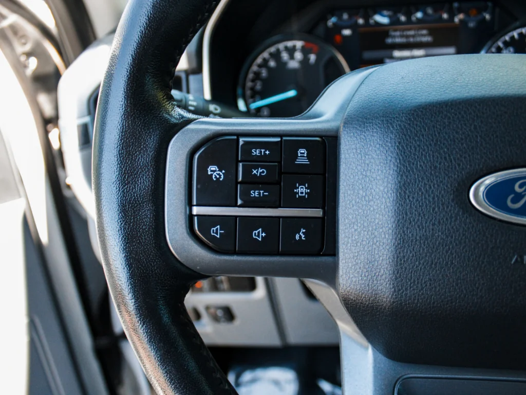 Used 2021 Oxford White Ford XLT image 13