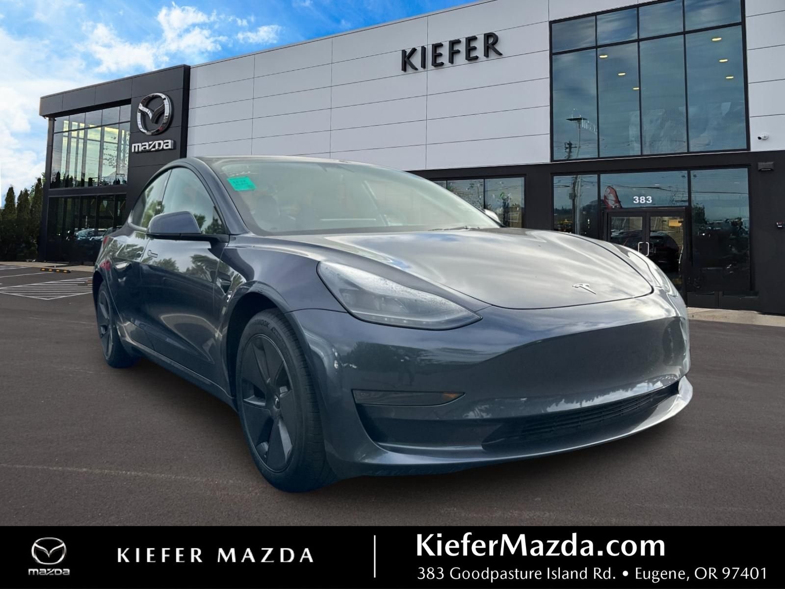 2023 Tesla Model 3 -'s photo