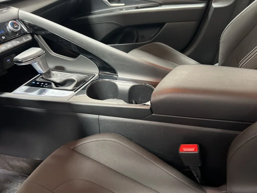 2025 Hyundai Elantra SEL - Photo 25