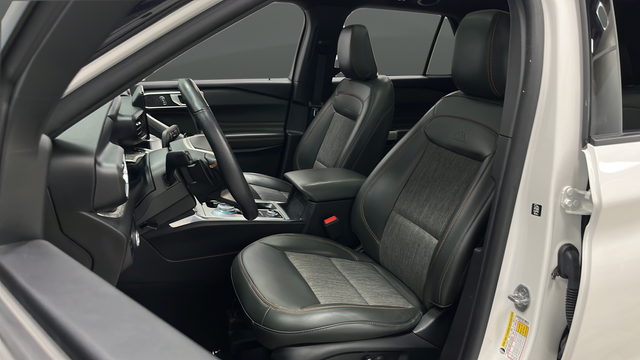 Used 2023 Star White Metallic Tri-Coat Ford Timberline image 9