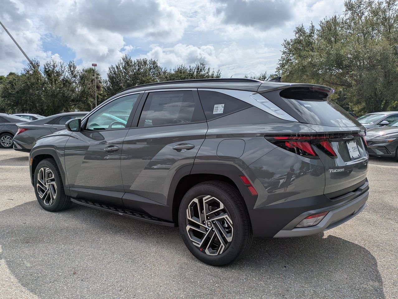 New 2026 Hampton Gray Hyundai SEL Plus FWD image 7