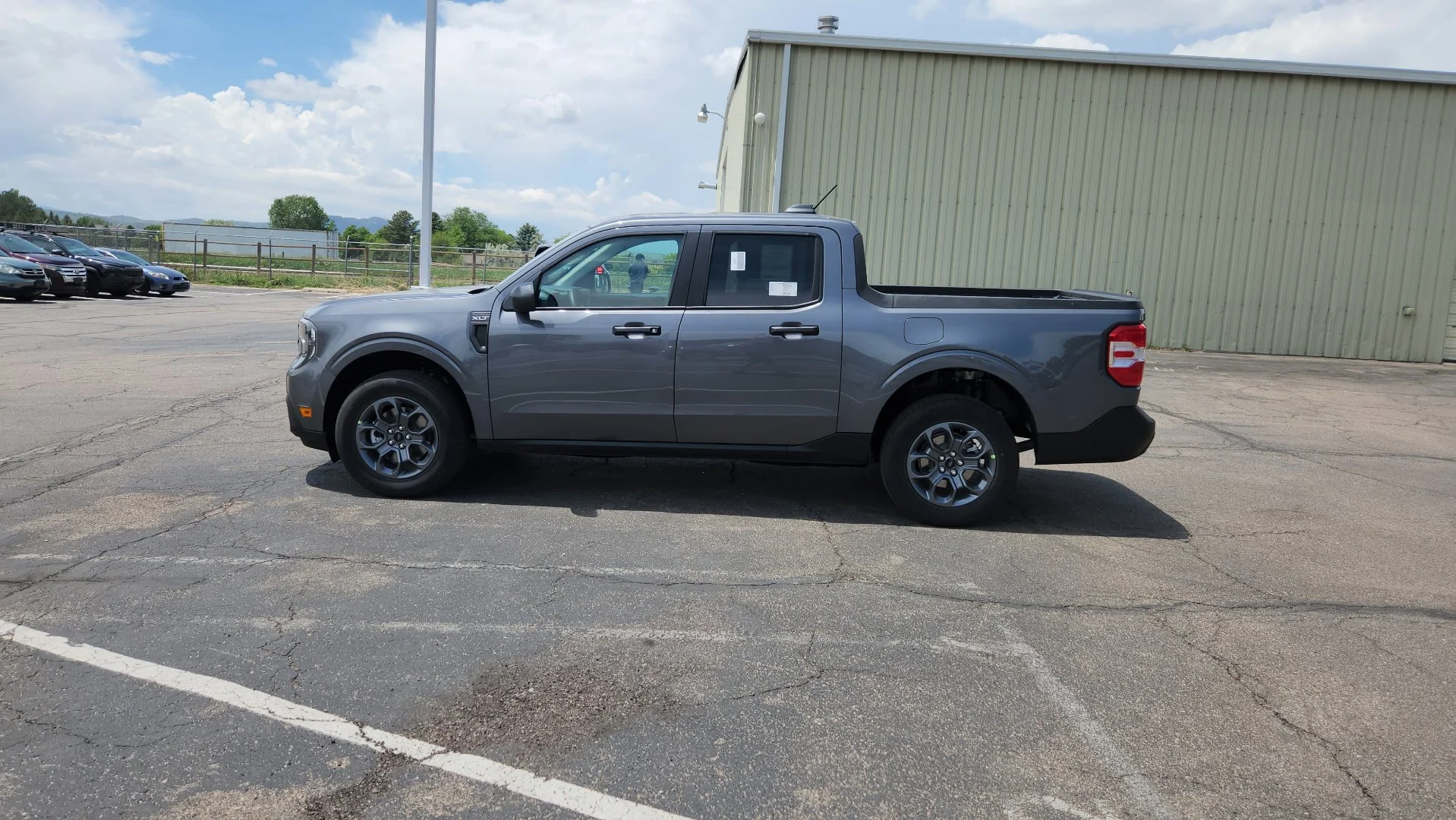 New 2026 Carbonized Gray Metallic Ford XLT image 6